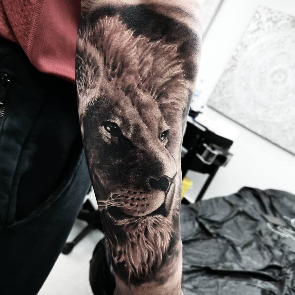 Tattoo artist @inkredibletattoos93 @inkaholics_tattoo940 | Instagram